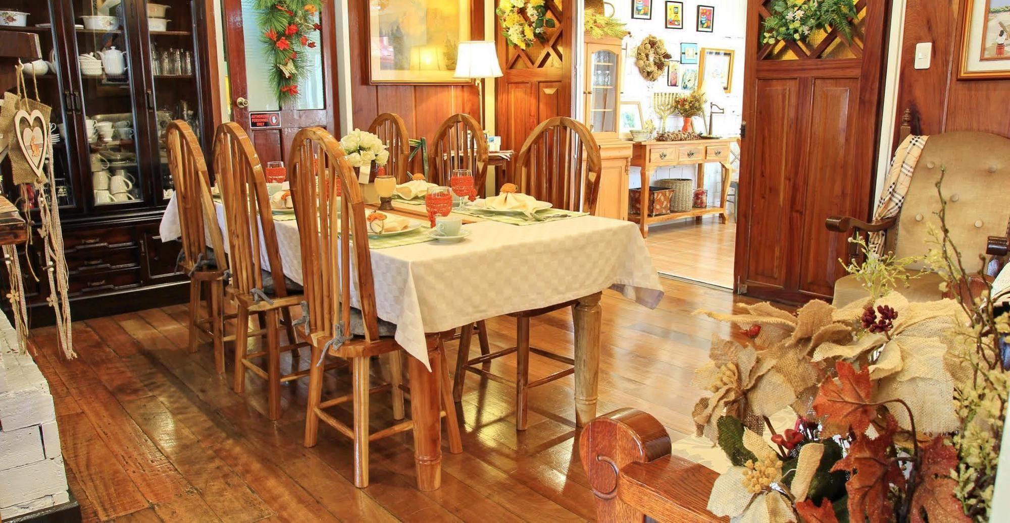 Guest Haven Chalet Baguio Bed And Breakfast Baguio City Esterno foto