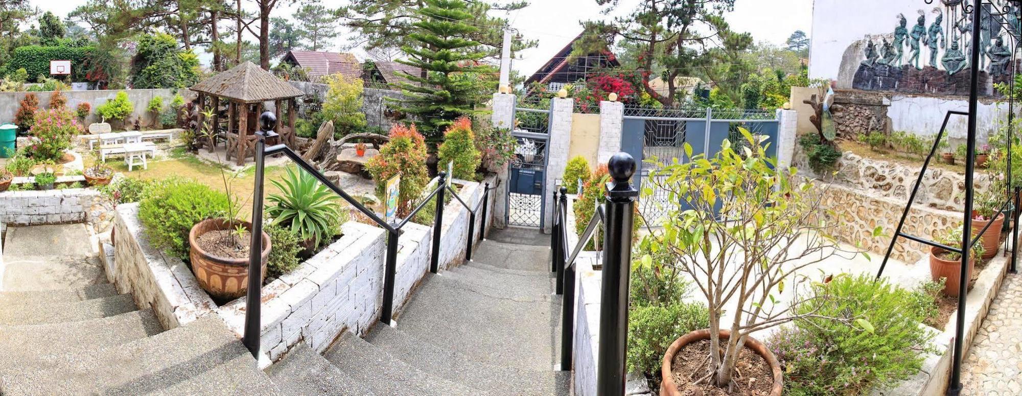 Guest Haven Chalet Baguio Bed And Breakfast Baguio City Esterno foto